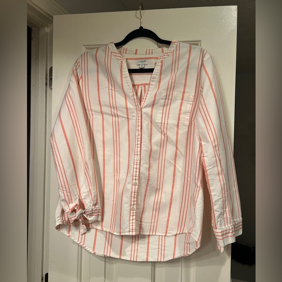 J. Crew Factory Women's Button Down Shirt Medium 100% Cotton with tie Sleeves - Picture 2 of 9